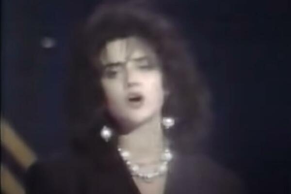 BILA JE PEVAČICA ZANE I ROĐAKA MARINE TUCAKOVIĆ: Otišla je iz ZEMLJE i život promenila iz KORENA