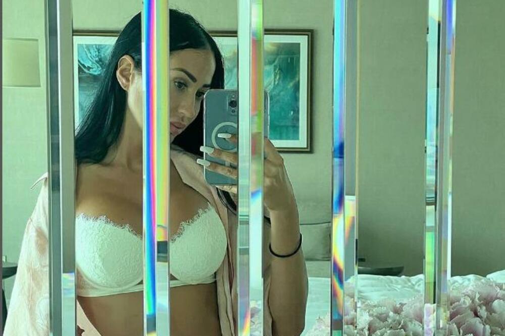 STANKOVIĆEVO POJAČANJE IMA ŠESTORO DECE SA ČETIRI ŽENE! Varao devojku, raskinuli, onda se pomirili i venčali (FOTO)