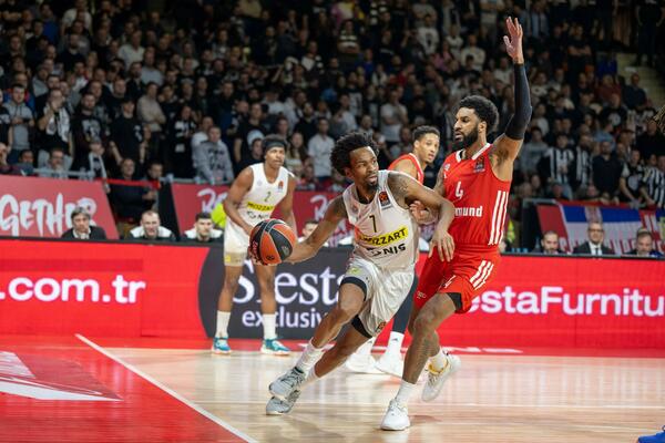 PEVAO SE I TANGO SMRTI U MINHENU! Razigrani Partizan UNIŠTIO Bajern! (FOTO)