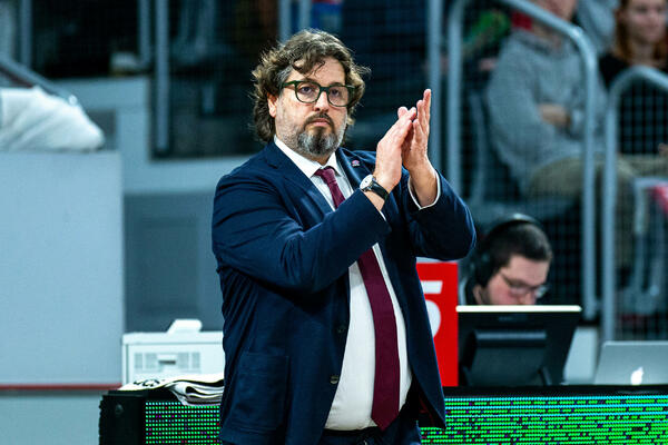 NE STAJE: Totalna dominacija, Trinkijeri trlja ruke!