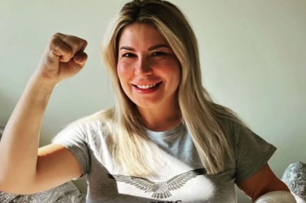 OVAKO JE DEA ĐURĐEVIĆ SMRŠALA 30 KILOGRAMA: Doživela JEZIVU NESREĆU, a onda su joj TROJICA LEKARA PROPISALA OVO