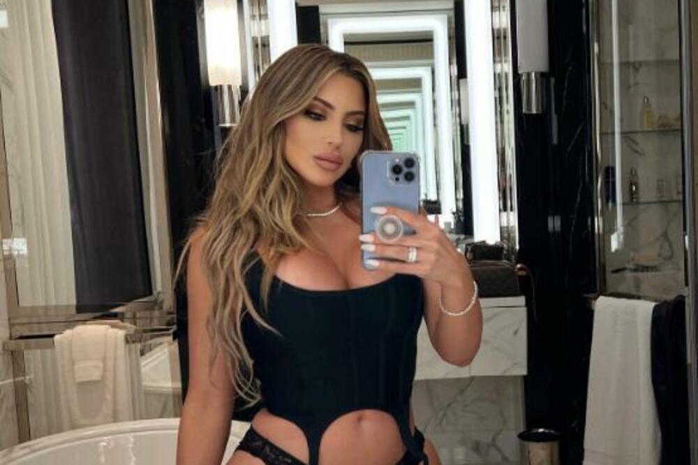 BIO MU SA "VATRENOM" MAJKOM I TO GA JE KOŠTALO BRAKA! Sada moraju da dele svlačionicu (FOTO)