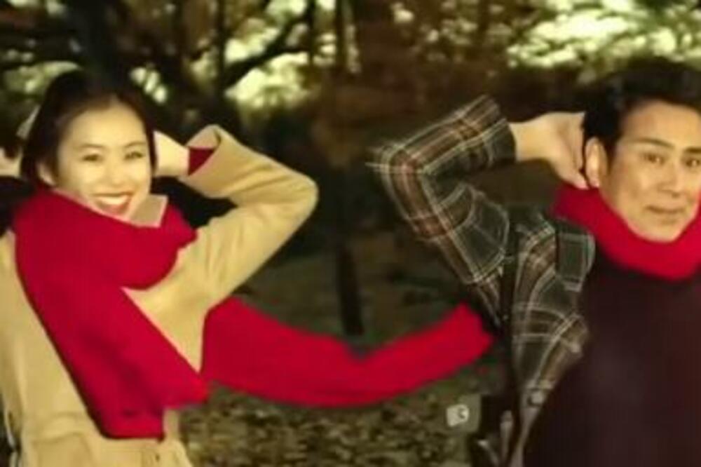 OVO JE NAJBIZARNIJA REKLAMA KOJU ĆETE IKADA VIDETI: Gledajte samo šta su SMISLILI (VIDEO)