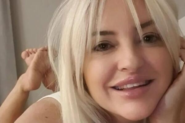 ONA JE NAŠA NAPOZNATIJA STRIPTIZETA, IME JOJ SVI ZNATE: Dok se GOLA UVIJALA klijentima MUŽ sve gledao