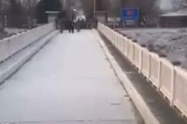 ISTORIJSKI MOMENAT DESIO SE NA GRANICI TURSKE I JERMENIJE: Otvoren prelaz posle 30 GODINA, a evo i zašto (VIDEO)