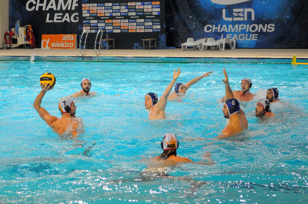 VK Radnički Kragujevac, VK Novi Beograd