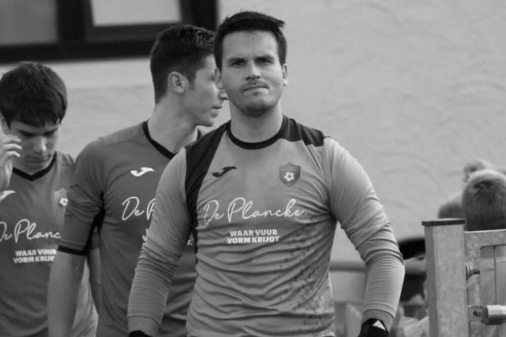 UŽASNA SMRT NA TERENU: Golman odbranio penal pa se samo srušio - nije mu bilo spasa!