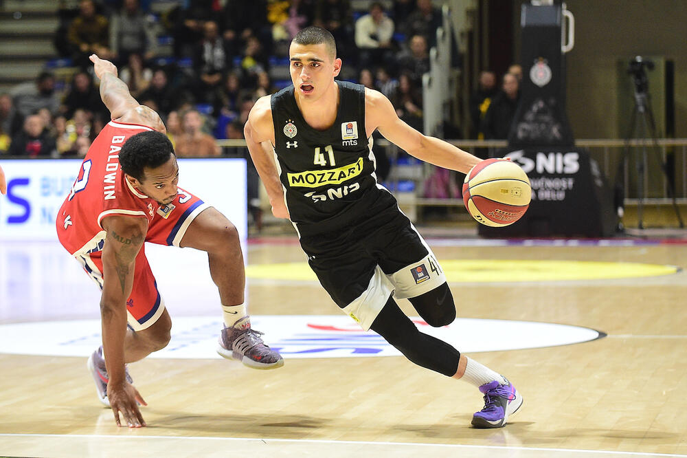 BORAC NA -30 U PIONIRU! Partizan prebacio 100 poena i razbio Čačane (FOTO)