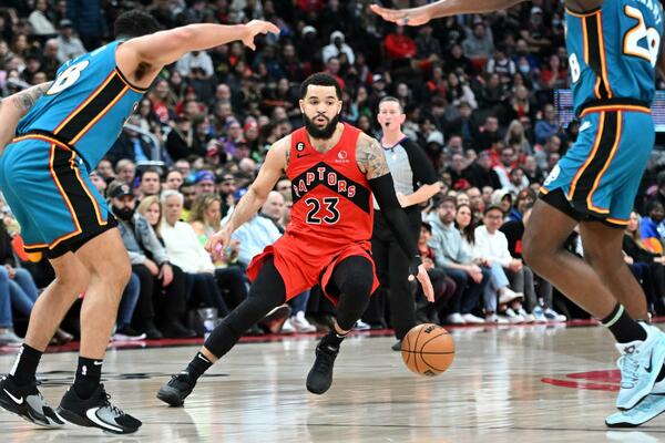 TESNA UTAKMICA U TORONTU: Reptorsi izdržali nalet Detroita (VIDEO)