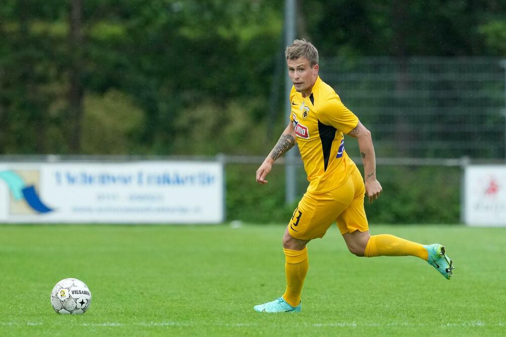 POZNATI FUDBALER IMAO TROSTRUKI MOŽDANI UDAR! Lekari mu se bore za život (FOTO)