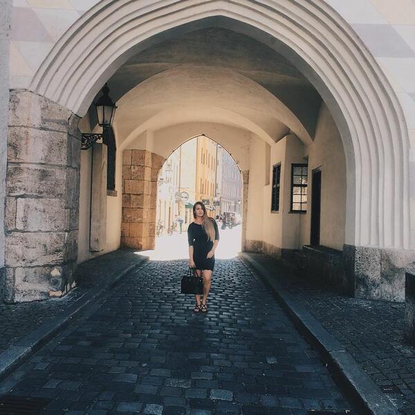 OGLASILA SE DEVOJKA FUDBALERA KOJI JE PRIZNAO DA JE GEJ! Zajedno imaju sina (FOTO)