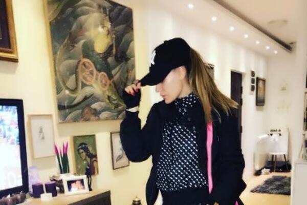 OVDE SU ŽIVELI ZVEZDAN I ANA: Stan bez ijedne NJEGOVE SLIKE, nekretnina NJENA: A ovo je IZA ZATVORENIH VRATA (FOTO)