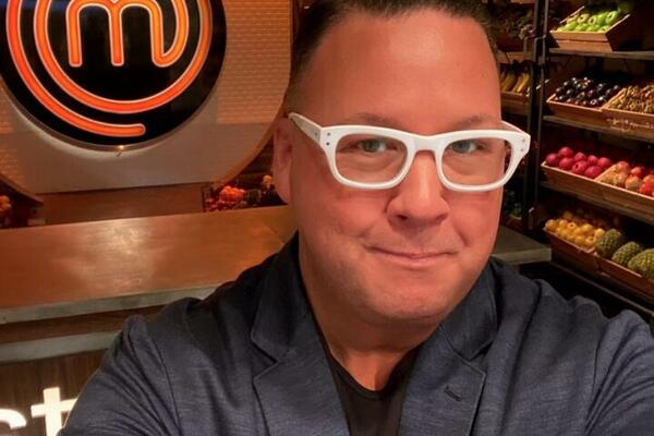 KUVAR OTKRIO KAKO DA VAM PLJESKAVICE ISPADNU 100 PUTA BOLJE NEGO NA ROŠTILJU: Samo tako će biti NAJSOČNIJE