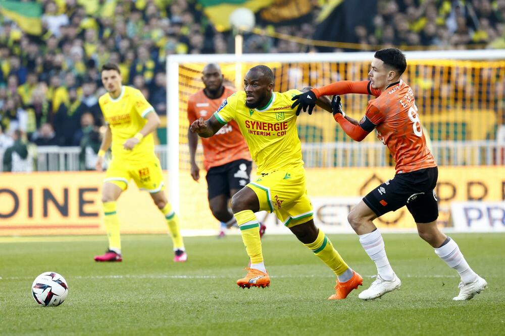 Ignatius Ganago (levo) na utakmici Nanta i Lorijena