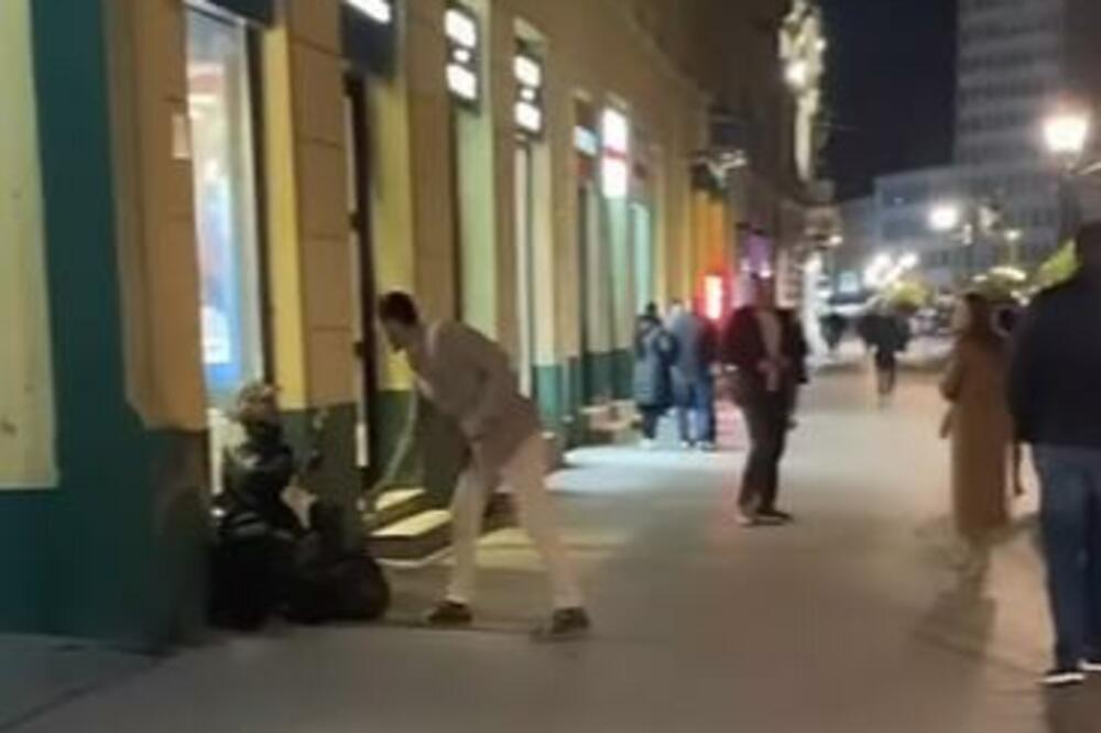 GOSPODSKI! Novak šetao Novim Sadom sa Jelenom, a onda je usledio šmekerskI potez (VIDEO)