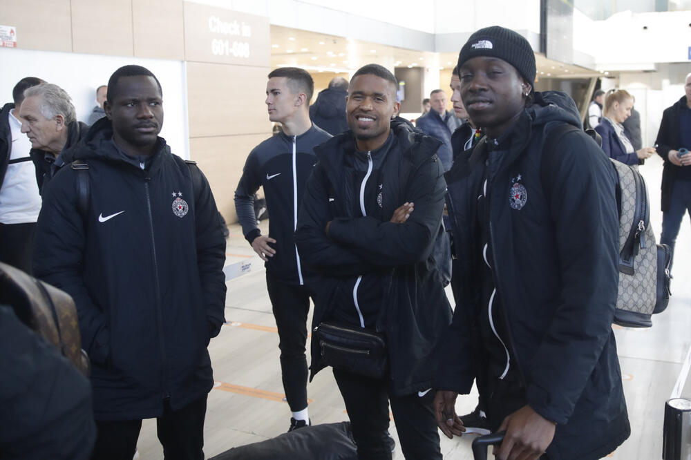 PARTIZAN RASKINUO UGOVOR SA STRANCEM: Platili ga 700.00 evra, odlazi posle samo 1 sezone!