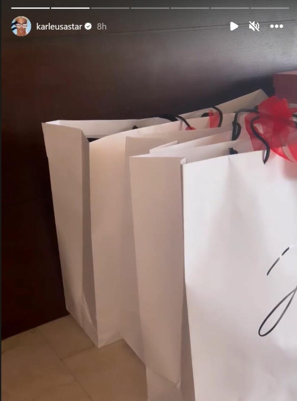 Pokloni koje je dobila Jelena Karleuša