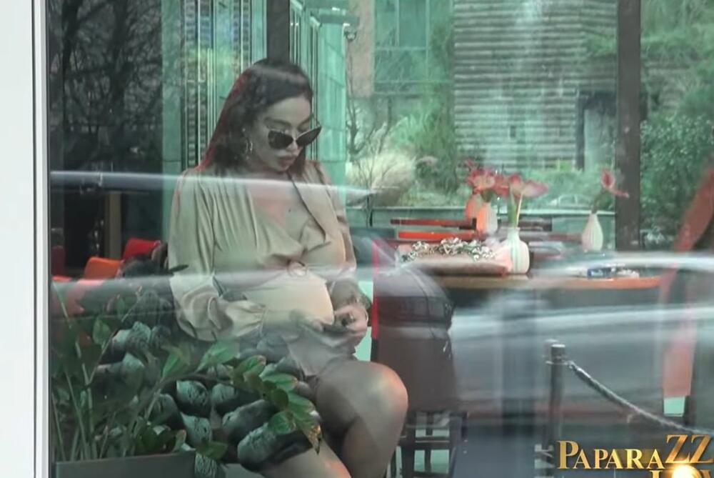 Soraja je promenila i izgled - od duge kose koja joj je bila zaštitni znak ostala je paž frizura