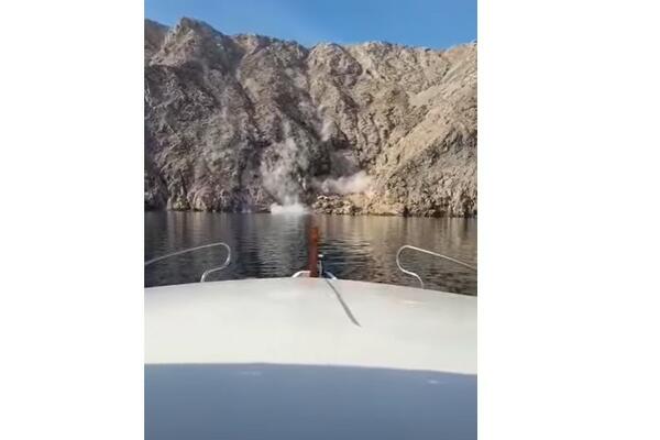 UZNEMIRUJUĆ SNIMAK! ODRON USLED JAKOG ZEMLJOTRESA: Prvi snimci POSLEDICA potresa u Hrvtaskoj (VIDEO)