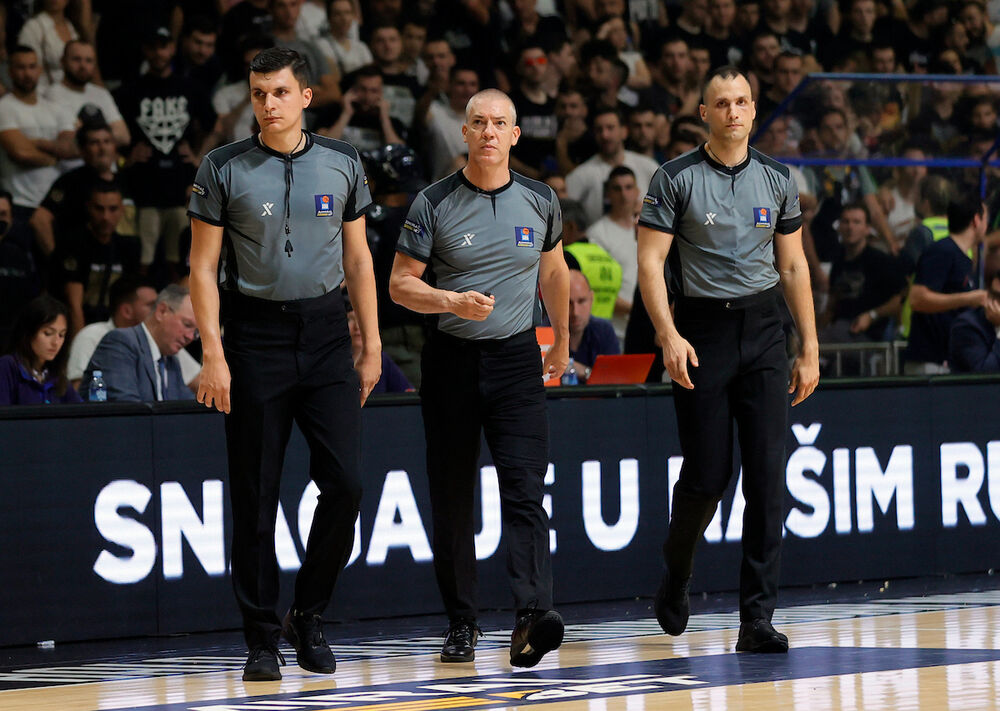 Uhapšen košarkaški sudija Uroš Nikolić (skroz desno)