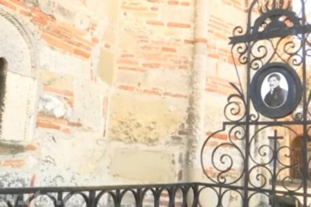 TAJNA GROBNICE U SMEDEREVU KOJU SU SVI ZABORAVILI: Tu počiva jedan od NAJZASLUŽNIJIH SRBA u istoriji! (FOTO)