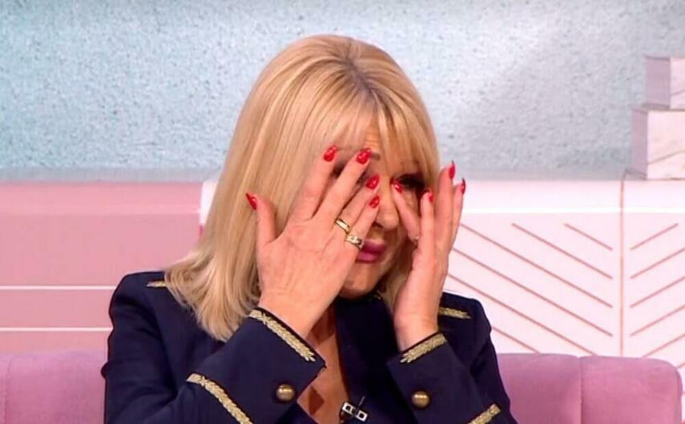 Milutin se prisetio perioda kad je boravio u Briselu, a tamo je u jednom srpskom klubu dobio bakšiš u visini jednog tadašnjeg automobila mini moris.