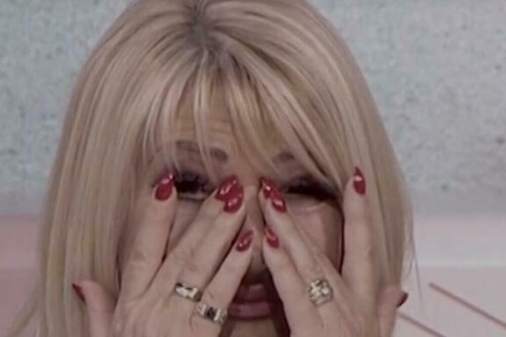 "Promeni zubara da ne šuštiš, pa tuži hirurga": Ovaj sukob je podelio estradu, izvređala je na pravdi Boga