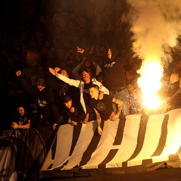 "GROBARI" TERAJU UPRAVU PARTIZANA IZ HUMSKE: "Lopovima ulaz zabranjen!" (FOTO)