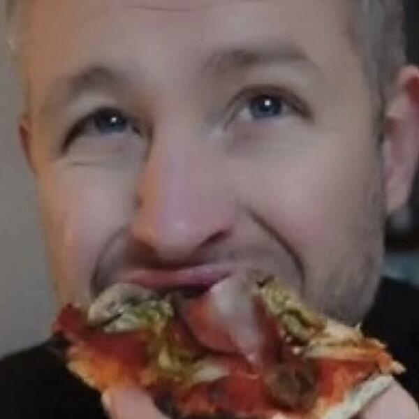 MESEC DANA JE JEO SAMO PICU ZA SVA TRI OBROKA: Pogledajte šta mu se dogodilo (VIDEO)