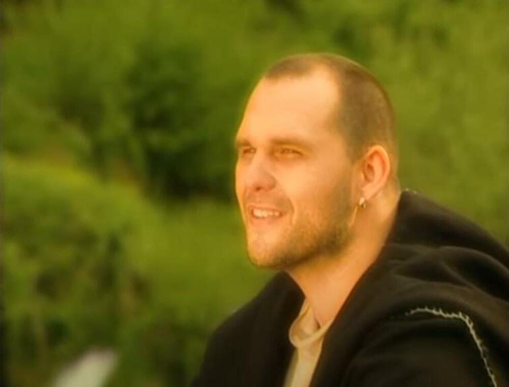 Igor Vukojevic,  spot za pesmu 'Jabuka', 2006. godina
