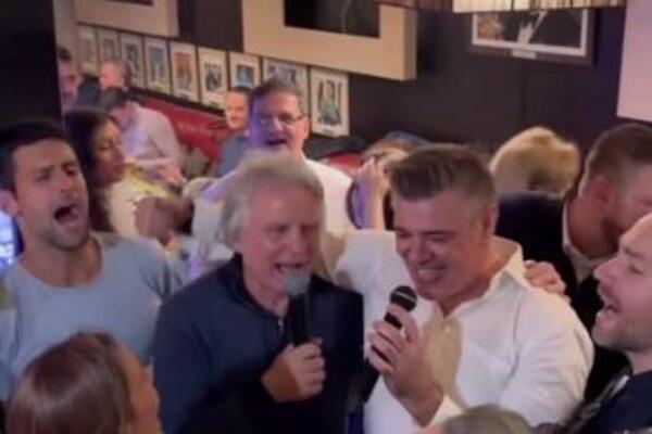 "LEPA JE K'O SAN, VOLIM PARTIZAN!" Milošević napravio HAOS - Dule Savić sočno opsovao, srećom nije radio mikrofon