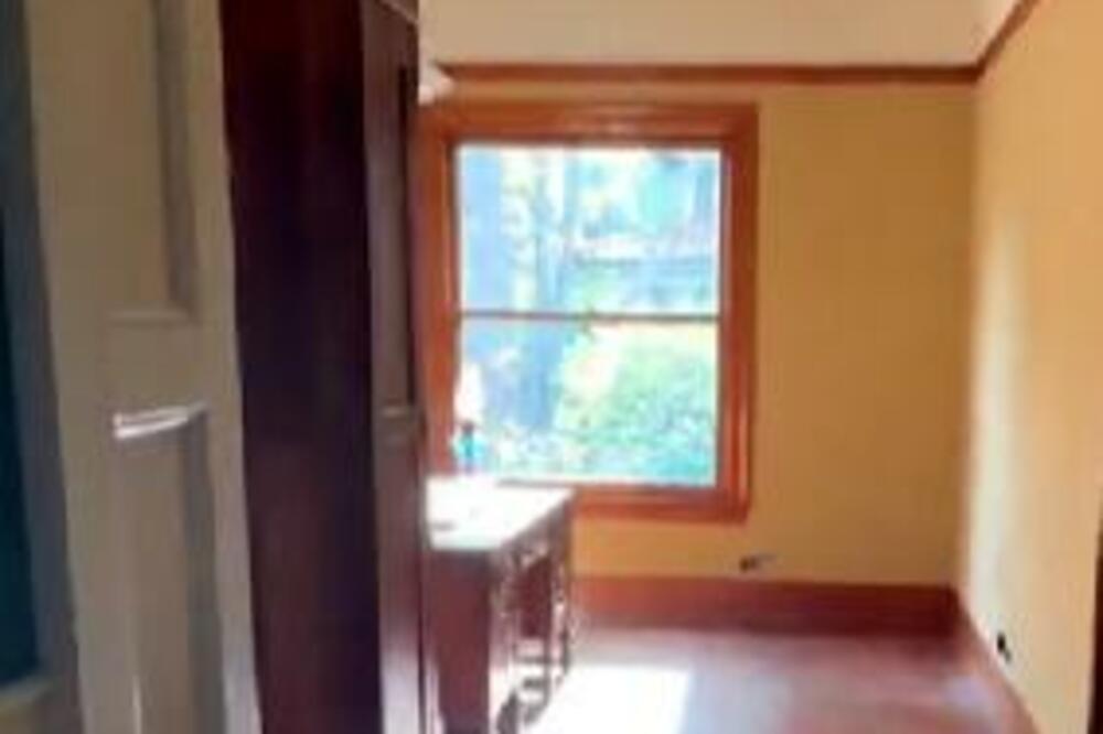 KUPILI SU STARU KUĆU, A KADA SU OTVORILI 1 SOBU NISU VEROVALI ŠTA VIDE: Totalno ih je ZAKUCALO za MESTO (VIDEO)