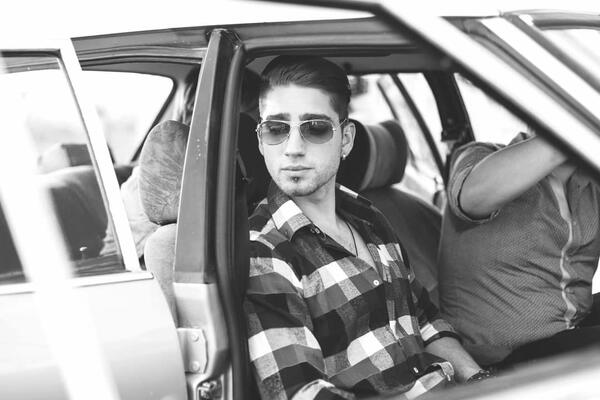 OVAJ TOP FRAJER SADA IZGLEDA POTPUNO DRUGAČIJE: Nikada ne biste pomislili da je to on! (FOTO)