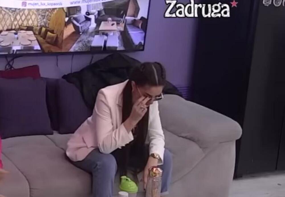 Anđela ne može da zaustavi suze