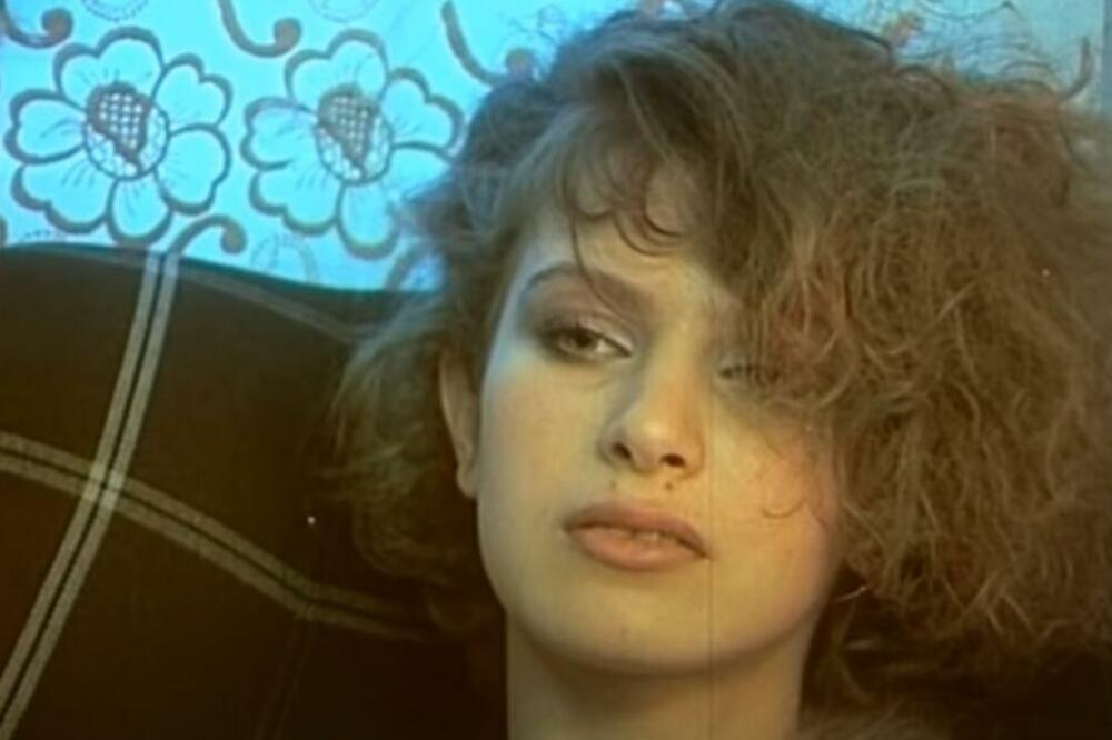 SLOBODNE SCENE FATALNE ZAVODNICE JUGE JOŠ UVEK SE PREPRIČAVAJU: Danas je prava BOGINJA LEPOTE, evo kako IZGLEDA