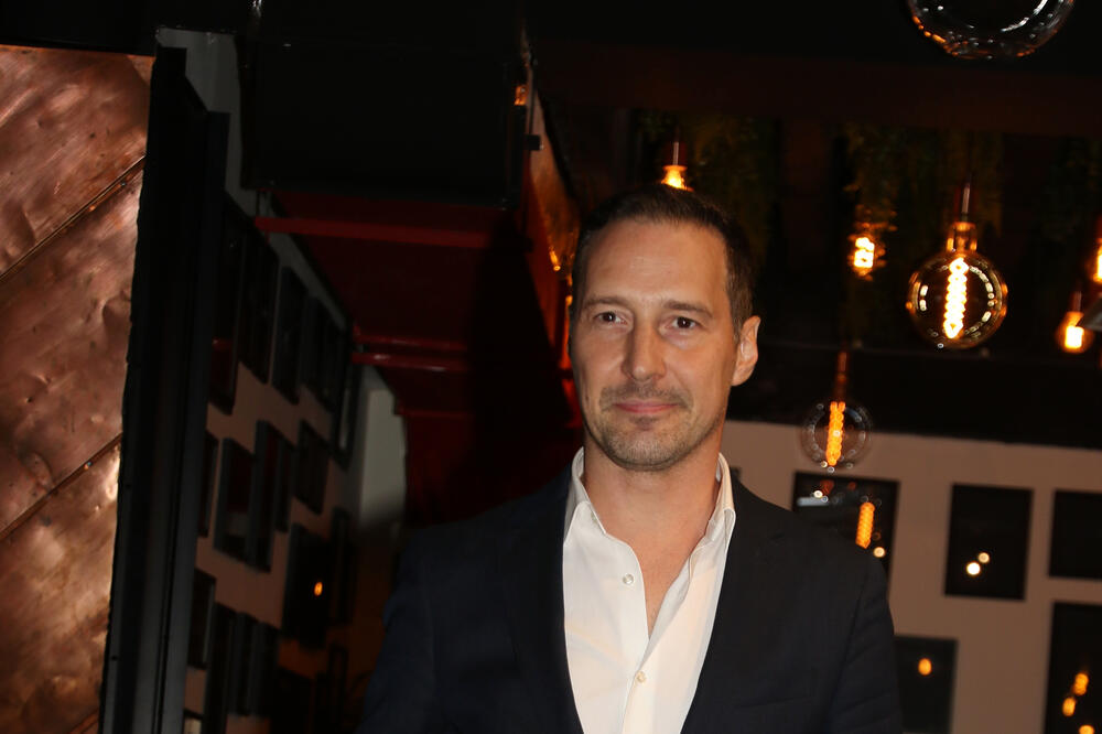 BIO JE U KANDŽAMA POROKA: Mislio je da ne može da se izbori, posle jedne odluke KARIJERA mu je krenula NABOLJE