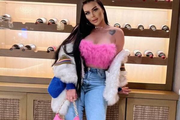 ZERINA HEĆO OSTAVILA MUŽA I OTIŠLA U SARAJEVO: Bogati Grk tuguje, a ona UŽIVA u noćnom provodu (FOTO)