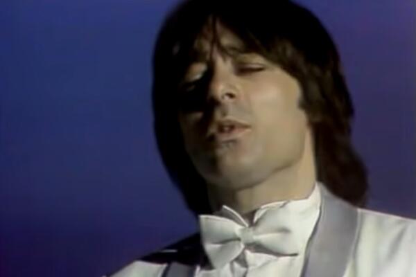 ZA 3 ŽIVOTA NEĆETE POGODITI KOJE MU JE PRAVO IME: JUGOSLOVENSKI PEVAČ nosi ime koje MNOGI MRZE