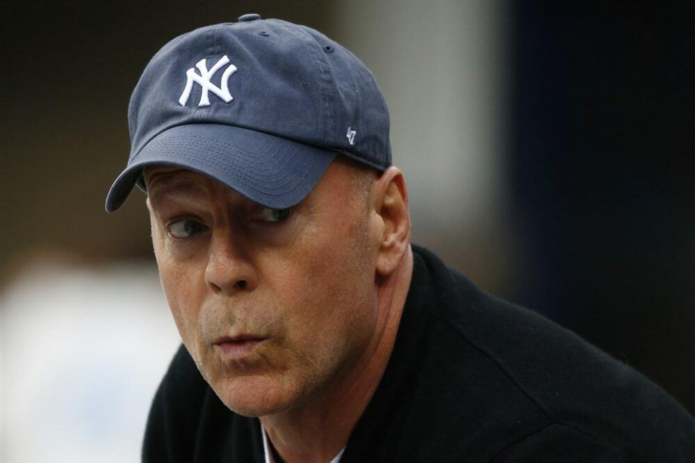 BRUSU VILISU DIJAGNOSTIKOVANA TEŠKA BOLEST, A SADA SE KONAČNO POJAVIO U JAVNOSTI: Evo kakvo je glumčevo stanje