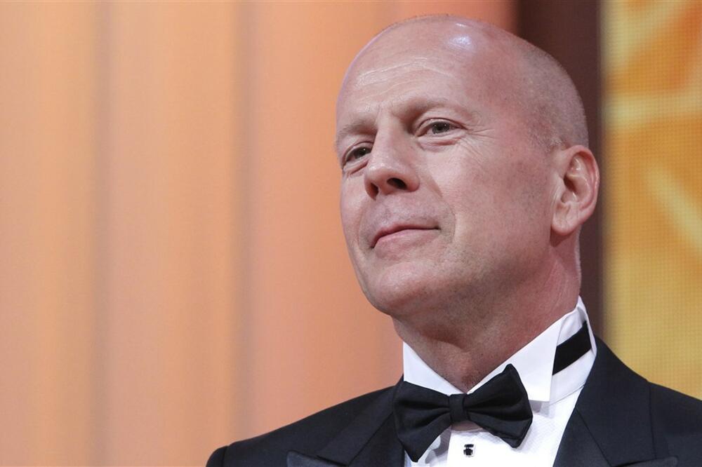 Novi detalji zdravstvenog stanja Brusa Vilisa: Glumac je neprepoznatljiv, pojavile se fotografije