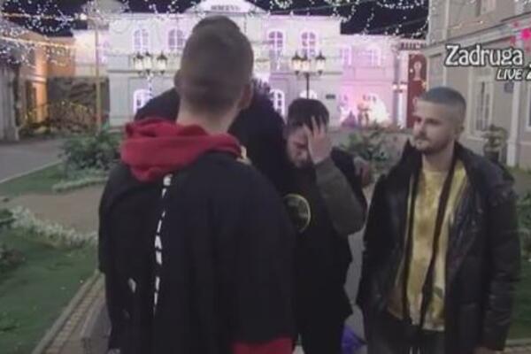 O OVOM SNIMKU DANAS SVI BRUJE: Pogledajte Janjuševu reakciju na PLAČ CIMERA zbog ŽENE, da pukneš od SMEHA