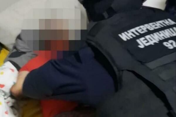 HAPŠENJE U ZAJEČARU: Muškarci pali zbog kokaina, marihuane i 8.550 evra!