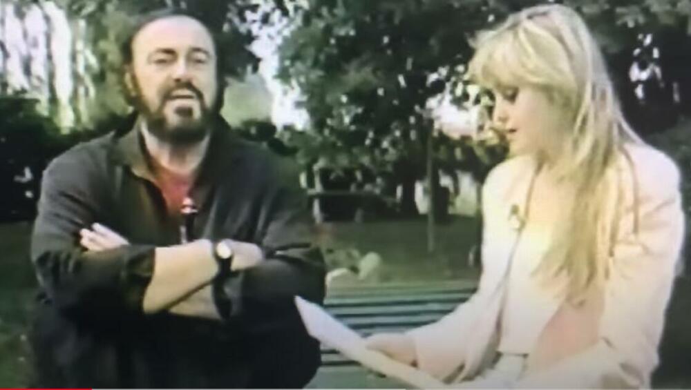 Dijana je rođena u selu Lukavac kod Tuzle