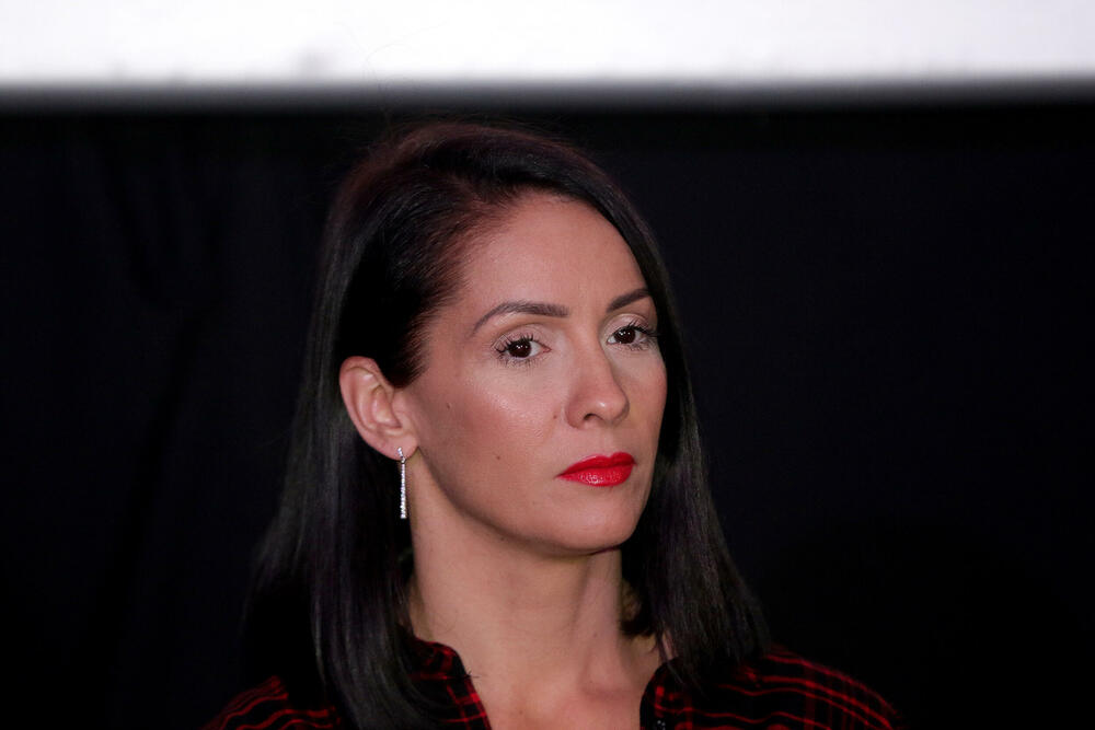 Svi je znate iz Mješovitog braka