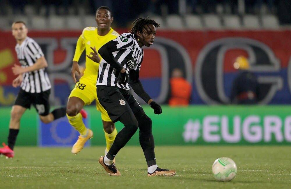 Fuseni Dijabate na meču protiv Šerifa