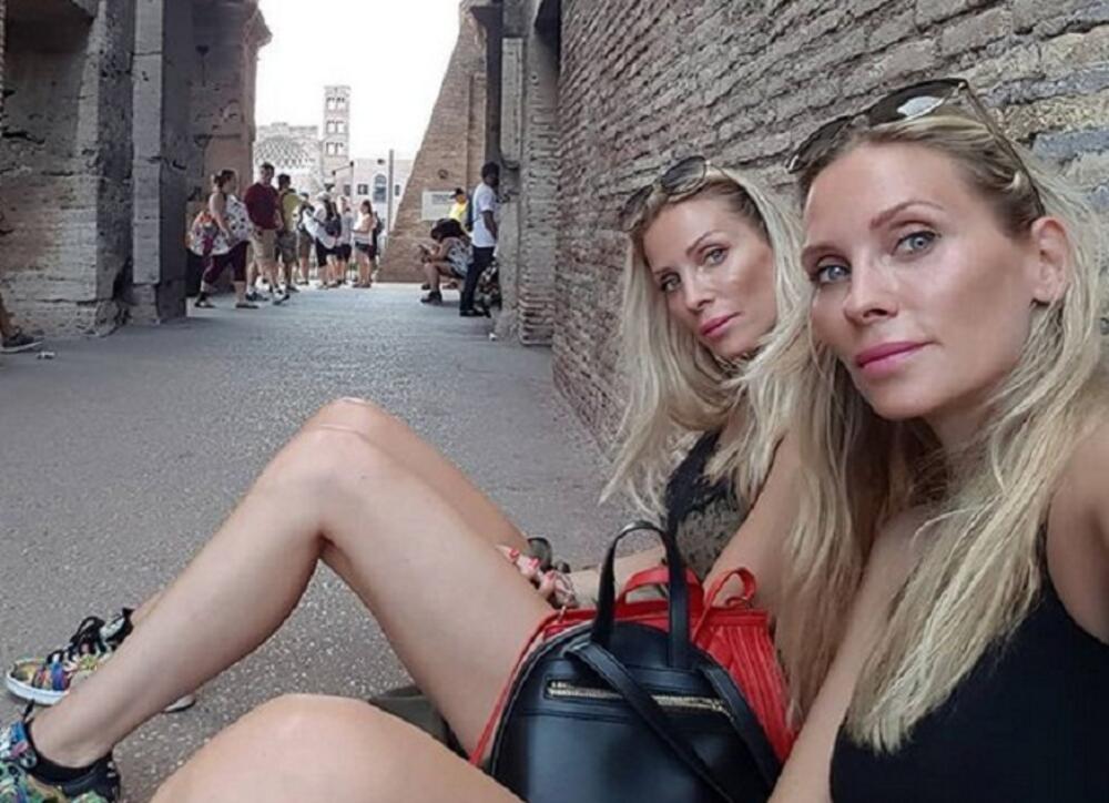 Bojana I Ivana Nikolić