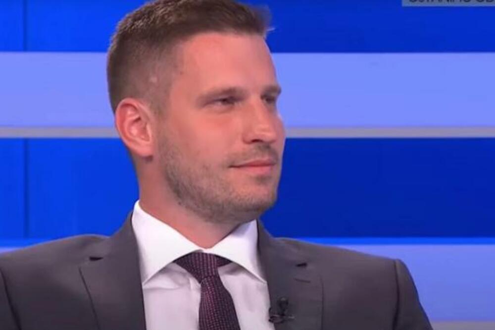 NAKON PULE SRPSKI PEVAČI ZABRANJENI I U OSIJEKU: Radić ne želi ovakvu "PROMOCIJU"