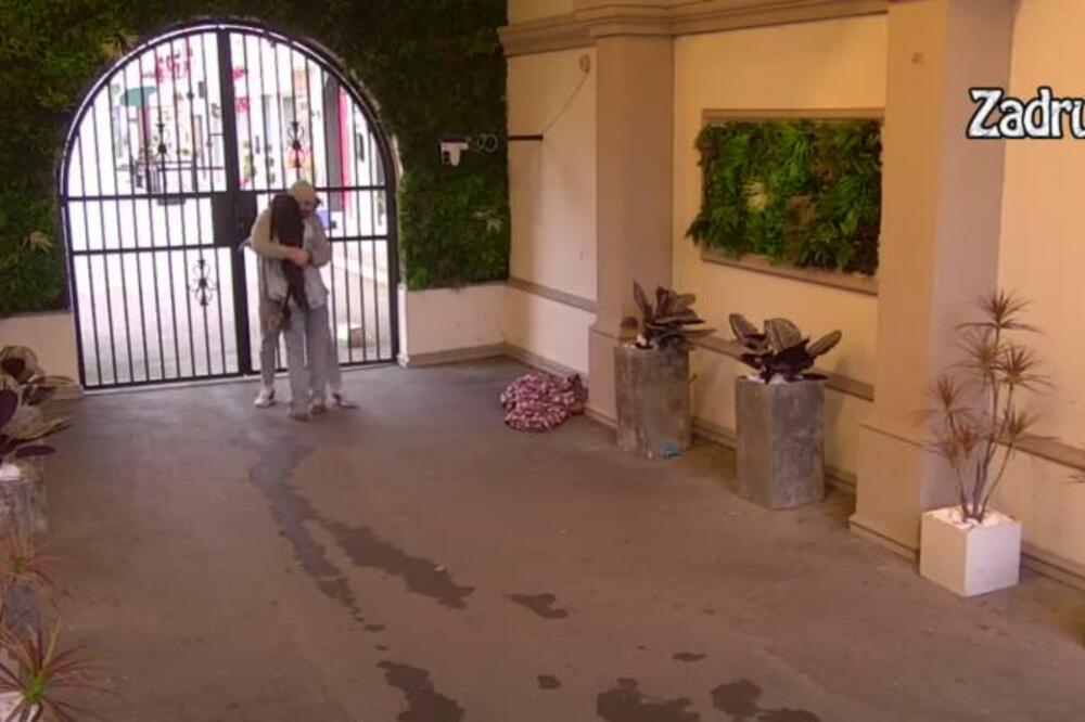 ISPLIVAO INTIMNI RAZGOVOR ANĐELE I ZVEZDANA: Mislili da ih KAMERE NE SNIMAJU, pa im popustile kočnice