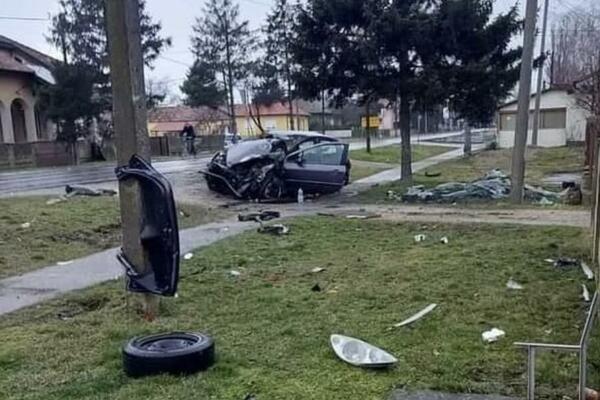 JEZIVE SCENE U SMEDEREVU, VOZAČ PIJAN SLETEO S PUTA: Delovi vozila po putu, auto SMRSKAN! (FOTO)