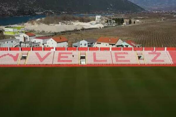 TEŠKA NESREĆA: Autobus sa fudbalerima Veleža udario u auto, ima mnogo povređenih!